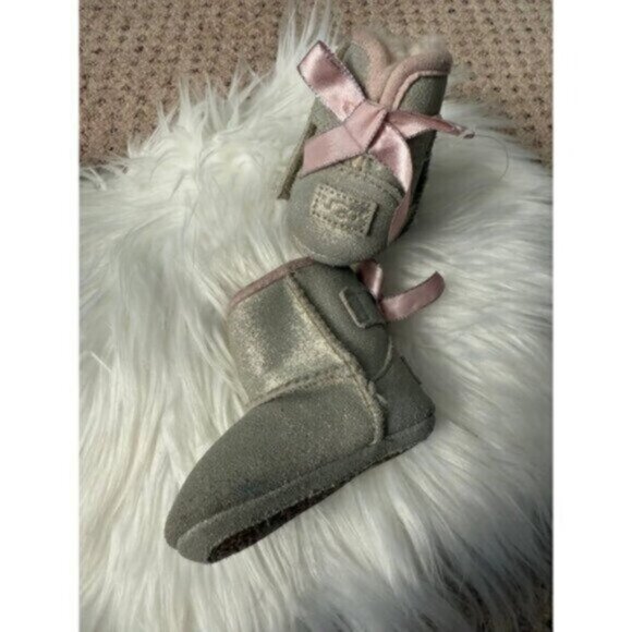 NEW UGG Infant Newborn 0/1 Jesse Bow II Gray Metallic Boots